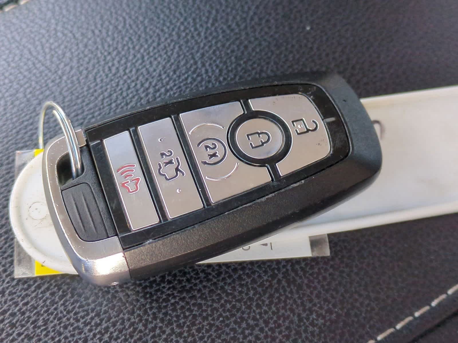 Thumbnail: 2020 Ford Fusion - 33