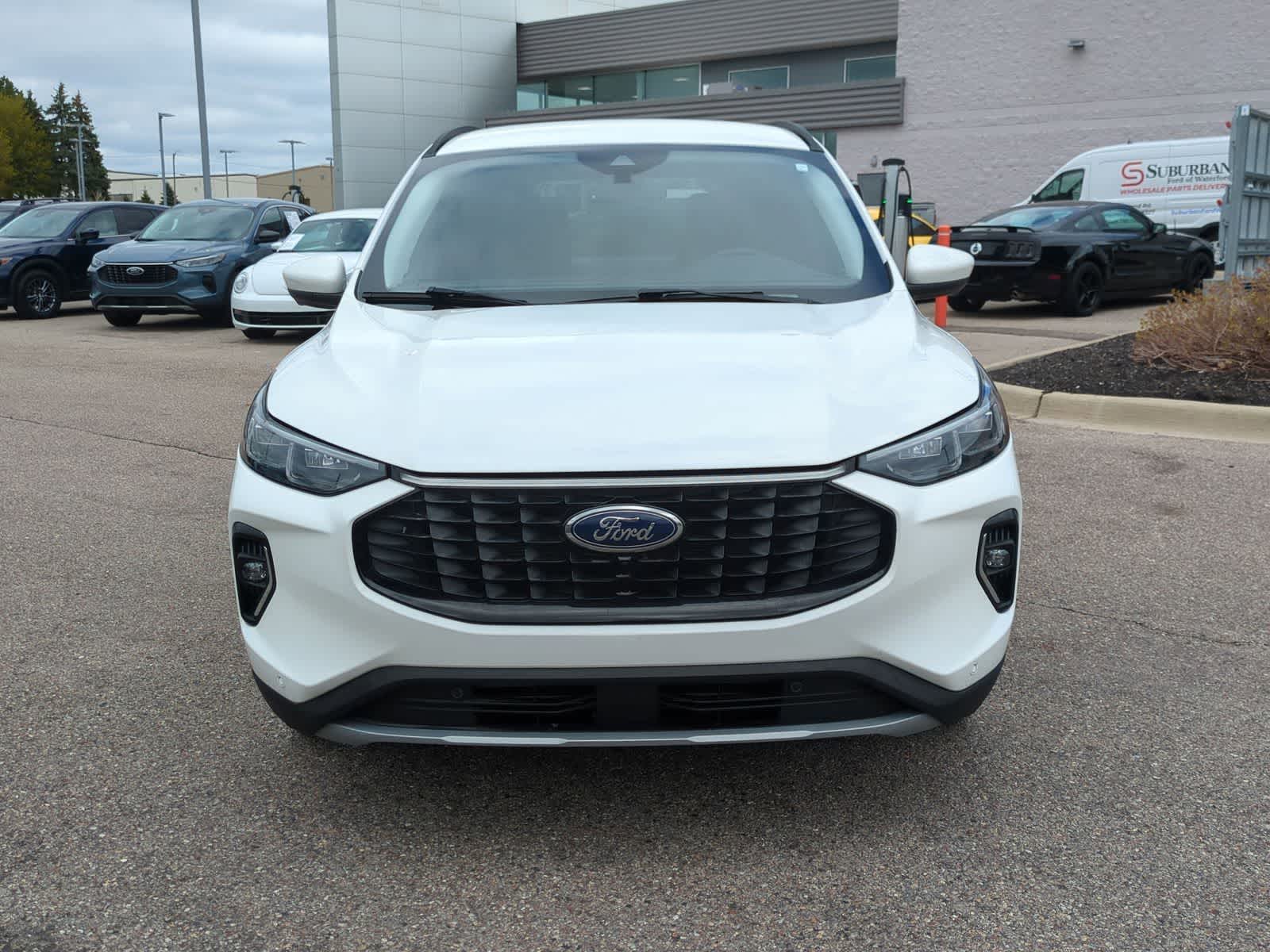 Thumbnail: 2023 Ford Escape - 3