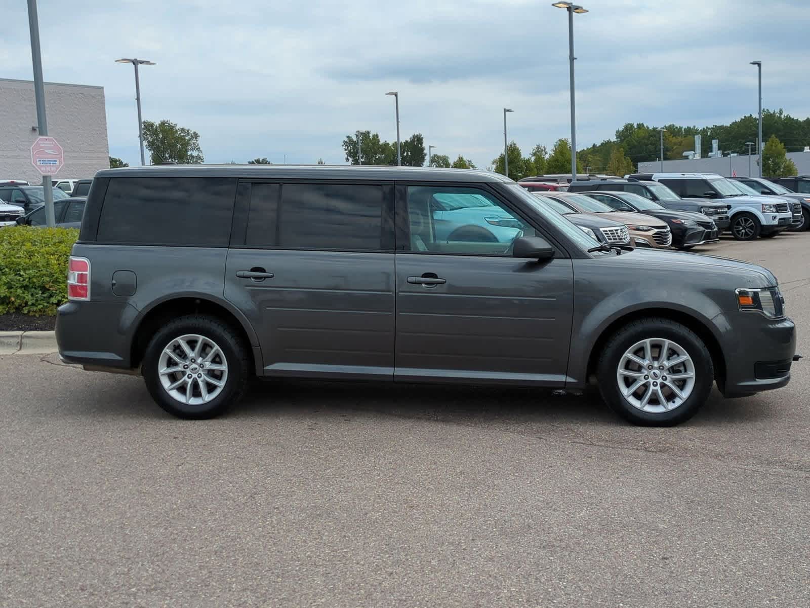Thumbnail: 2019 Ford Flex - 9