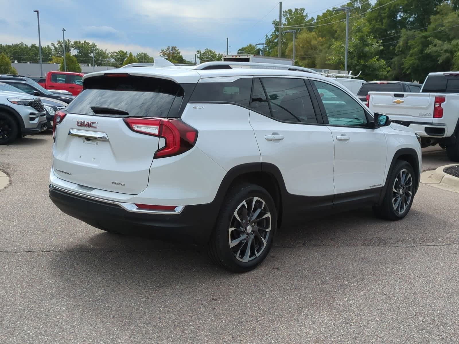 Thumbnail: 2022 GMC Terrain - 8