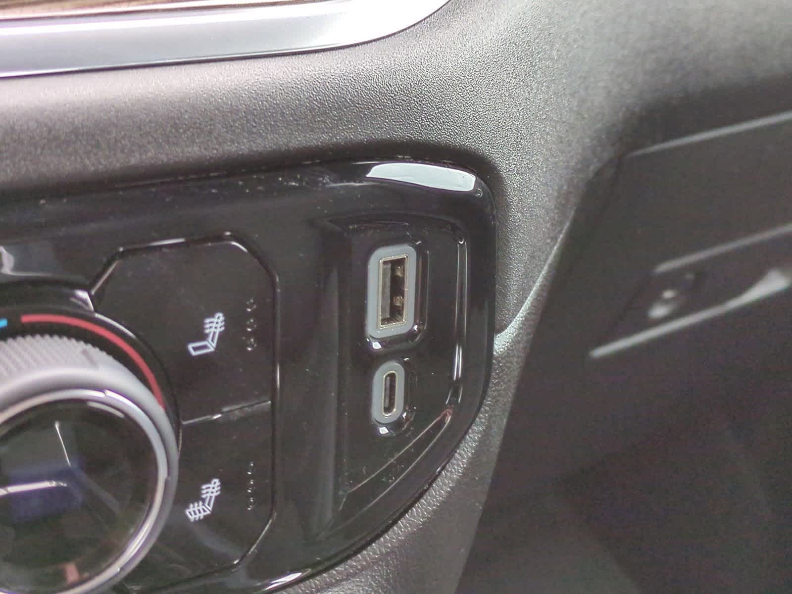 Thumbnail: 2024 Chevrolet Silverado 1500 - 30