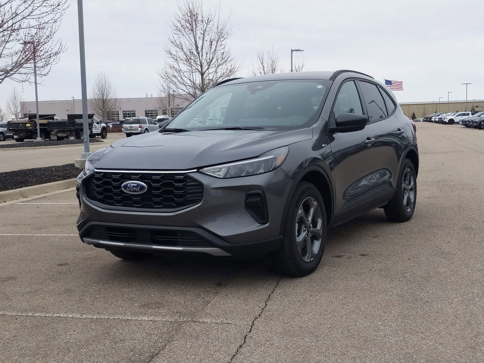 2025 Ford Escape ST-Line 4