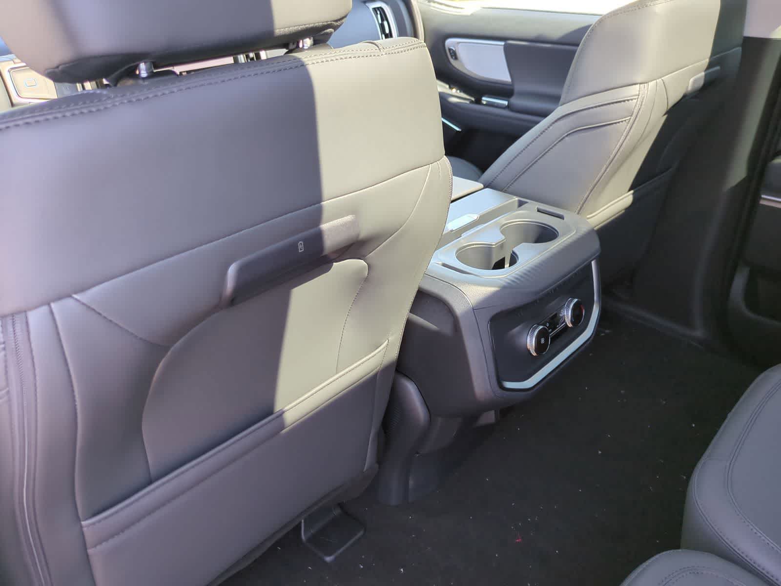 Thumbnail: 2026 Ford Expedition MAX - 18