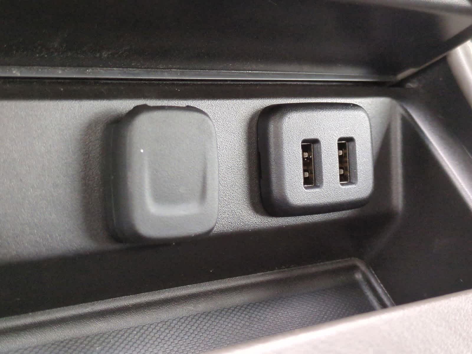 Thumbnail: 2018 GMC Yukon - 34