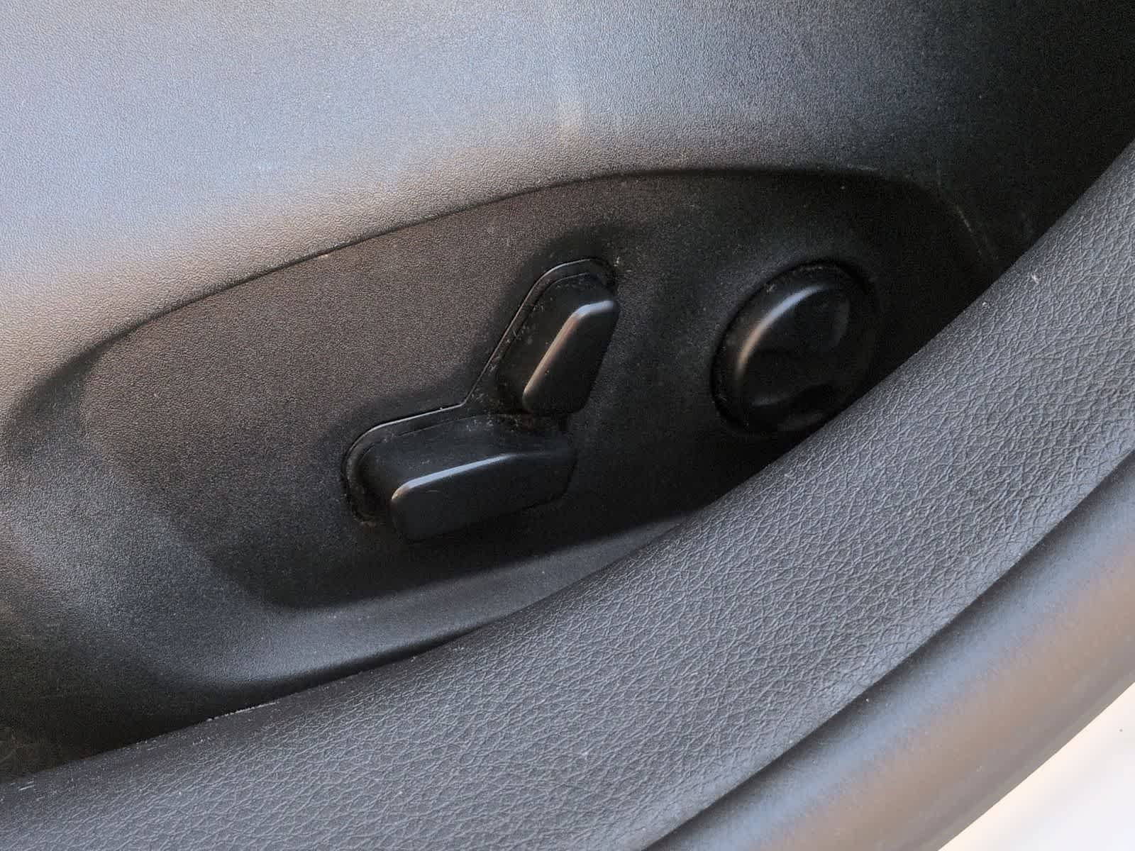 Thumbnail: 2019 Jeep Compass - 13