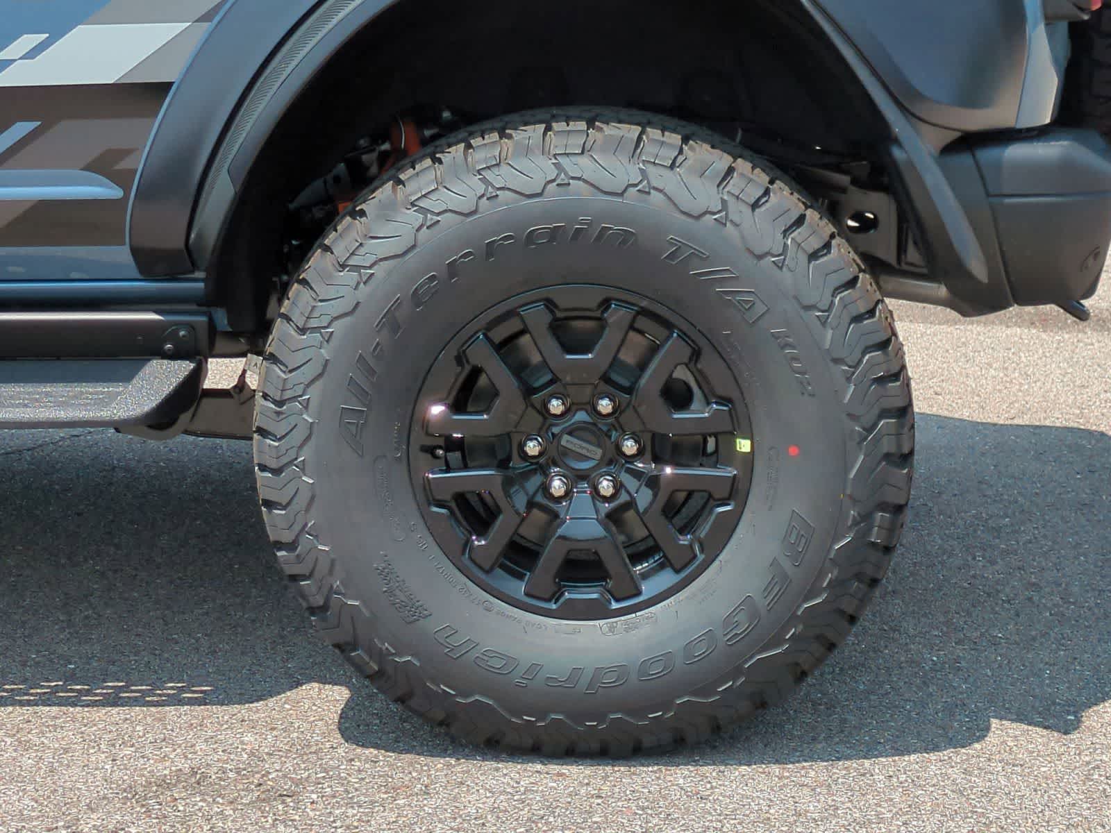 Thumbnail: 2025 Ford Bronco - 13