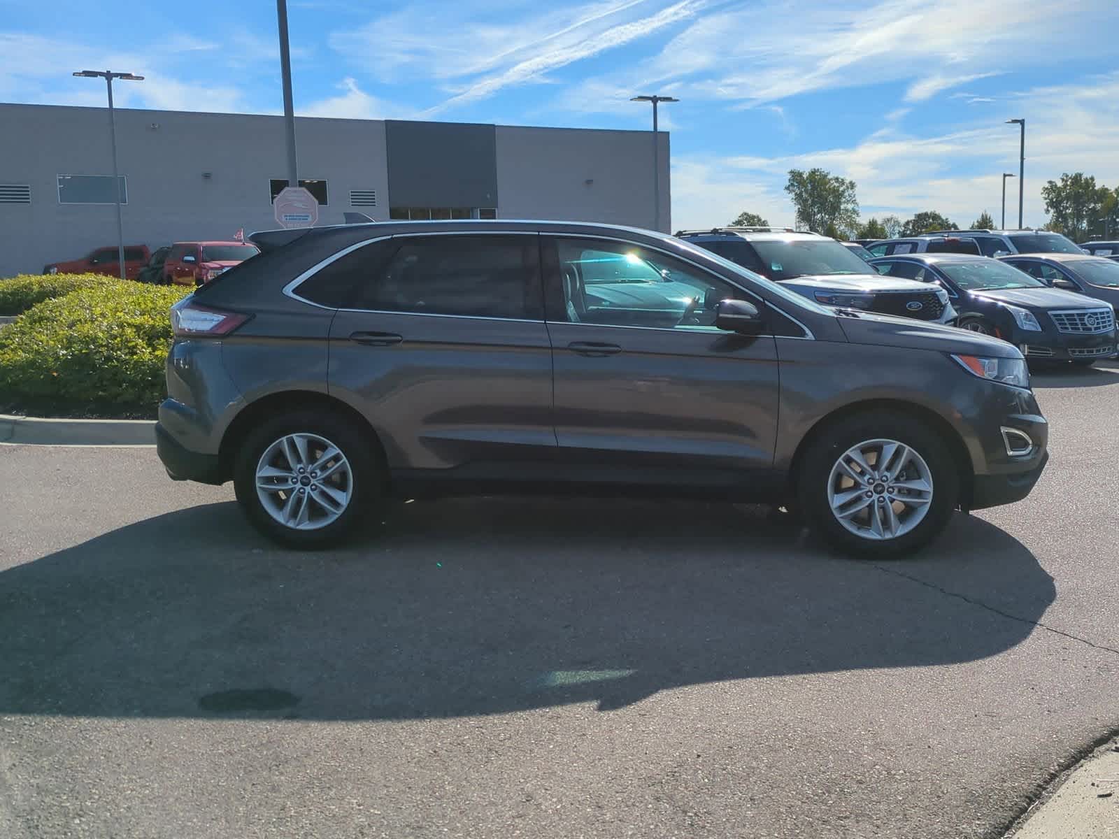 Thumbnail: 2015 Ford Edge - 9