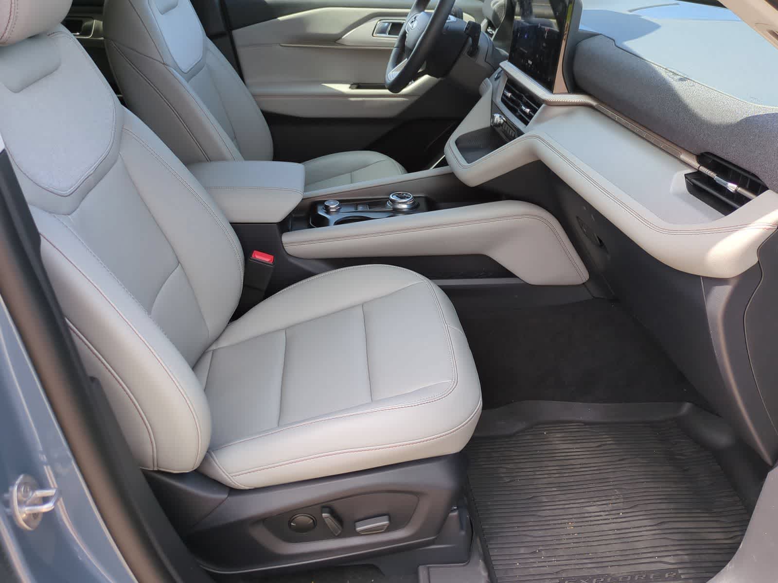 Thumbnail: 2026 Ford Explorer - 21