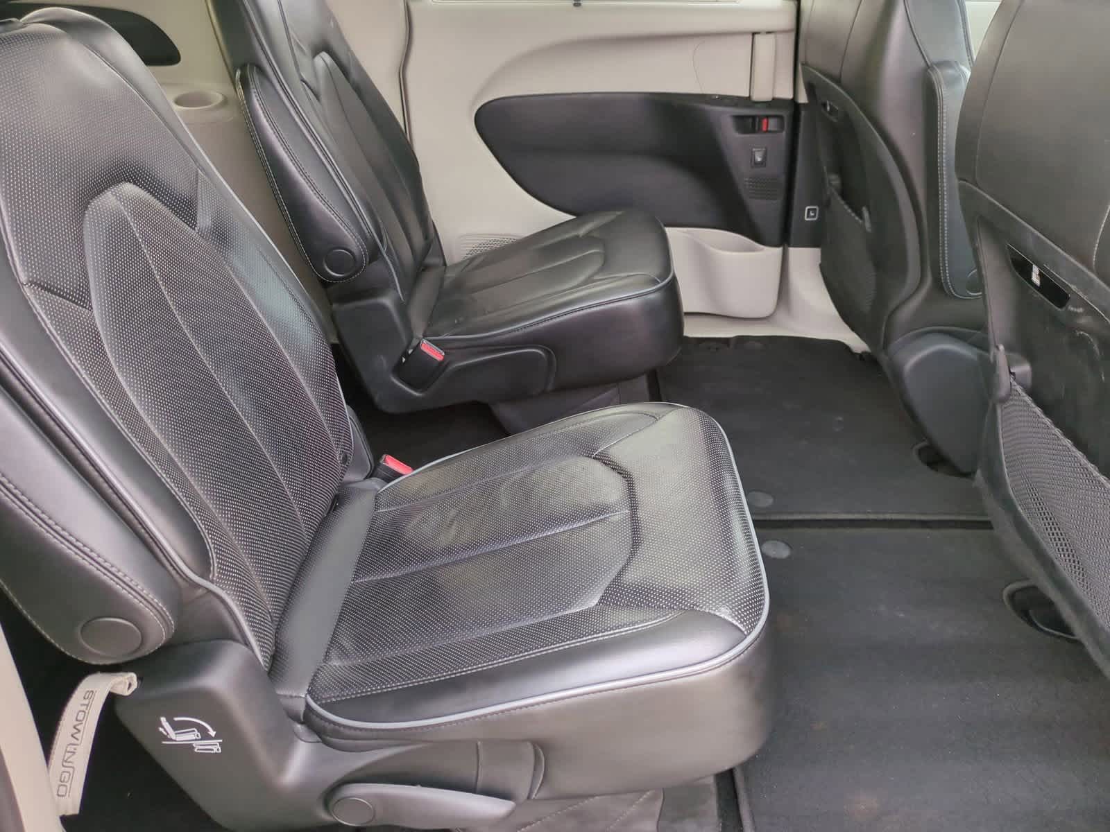 Thumbnail: 2020 Chrysler Pacifica - 21