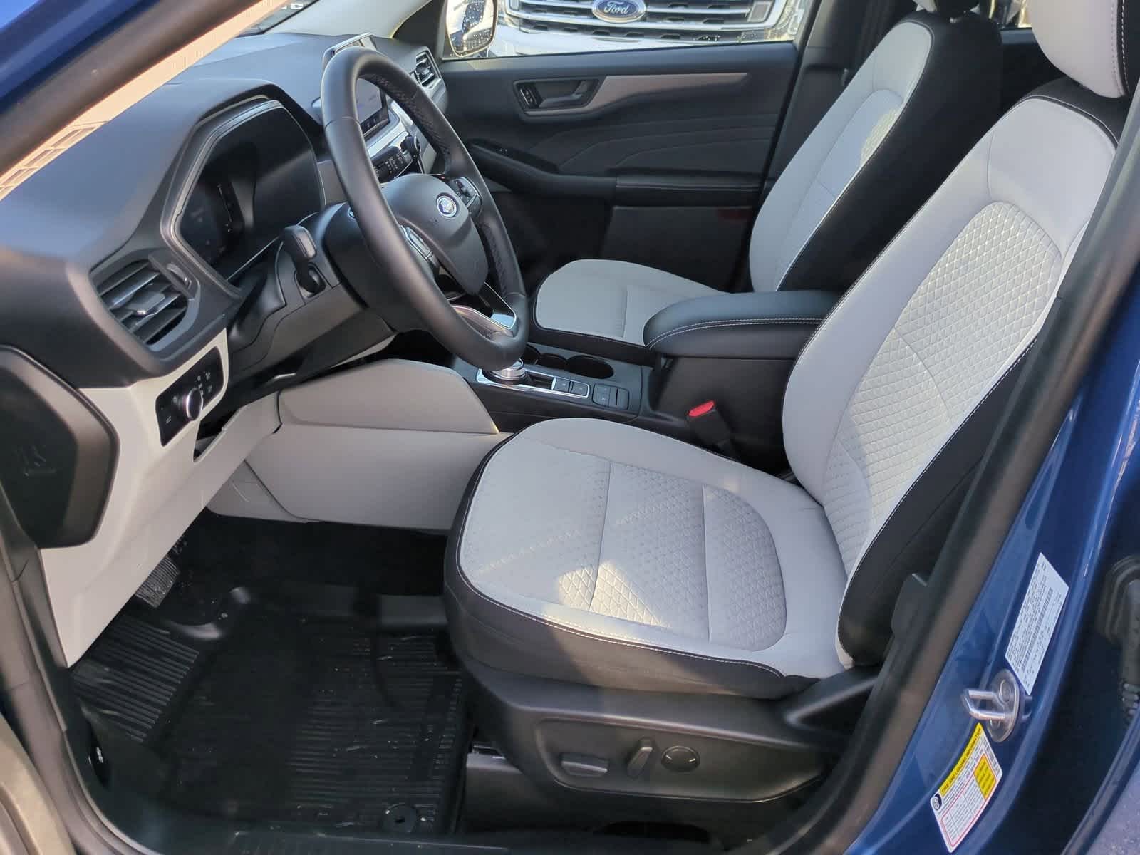 Thumbnail: 2023 Ford Escape - 16