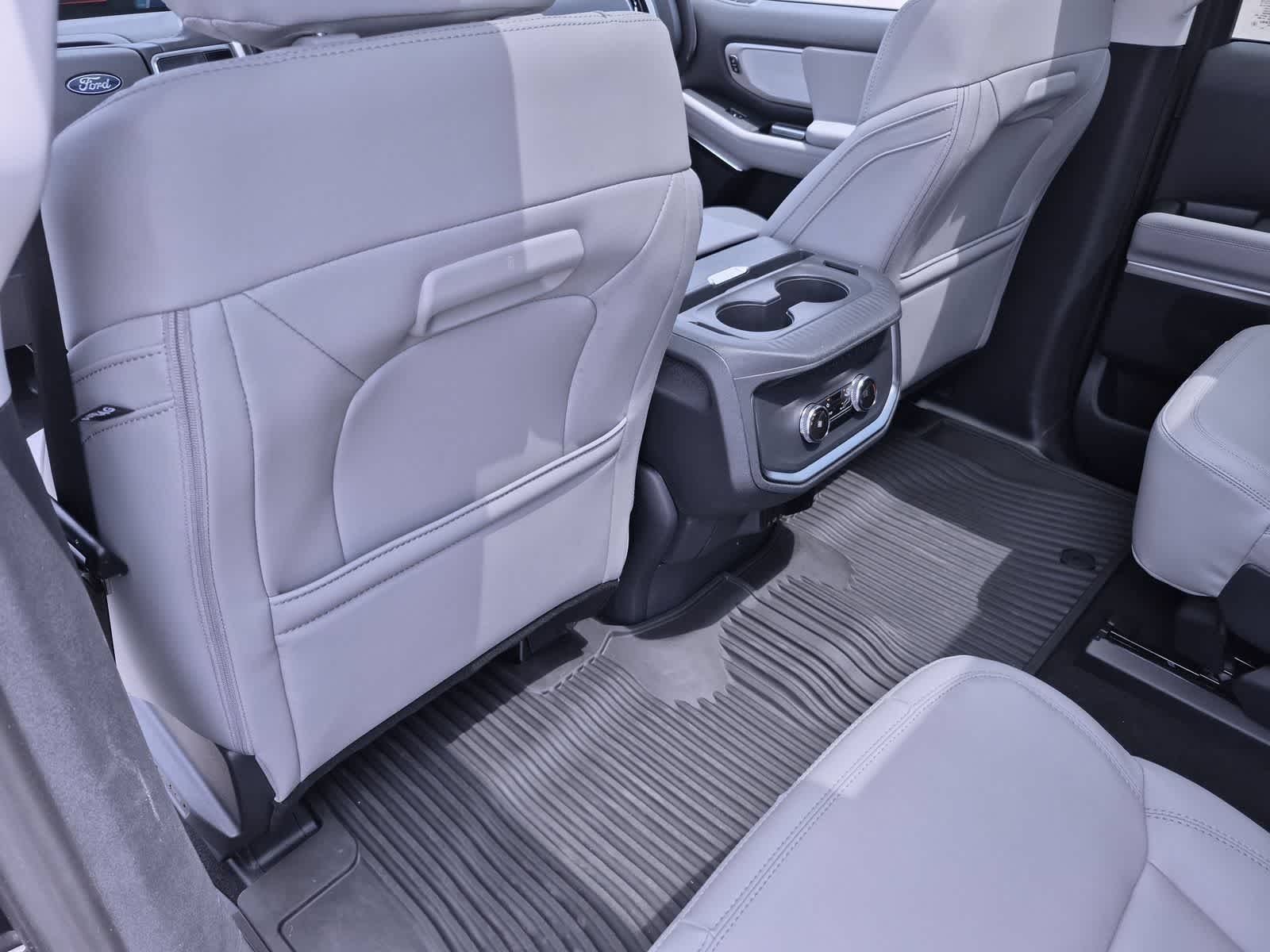 Thumbnail: 2026 Ford Expedition MAX - 18