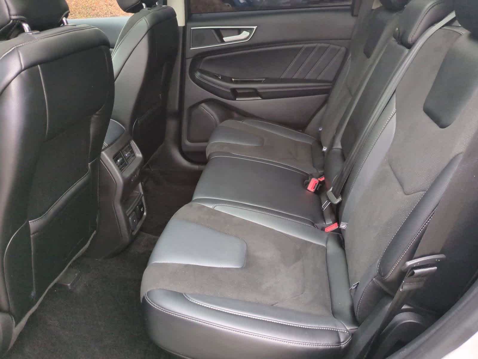 Thumbnail: 2018 Ford Edge - 20