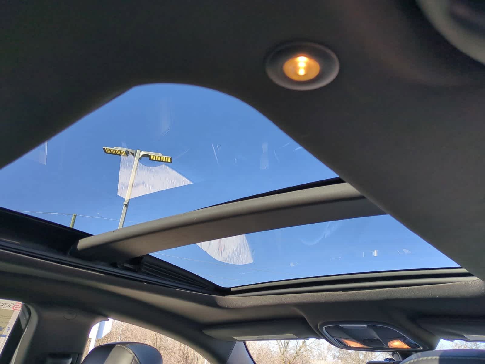 Thumbnail: 2016 Chrysler 200 - 22