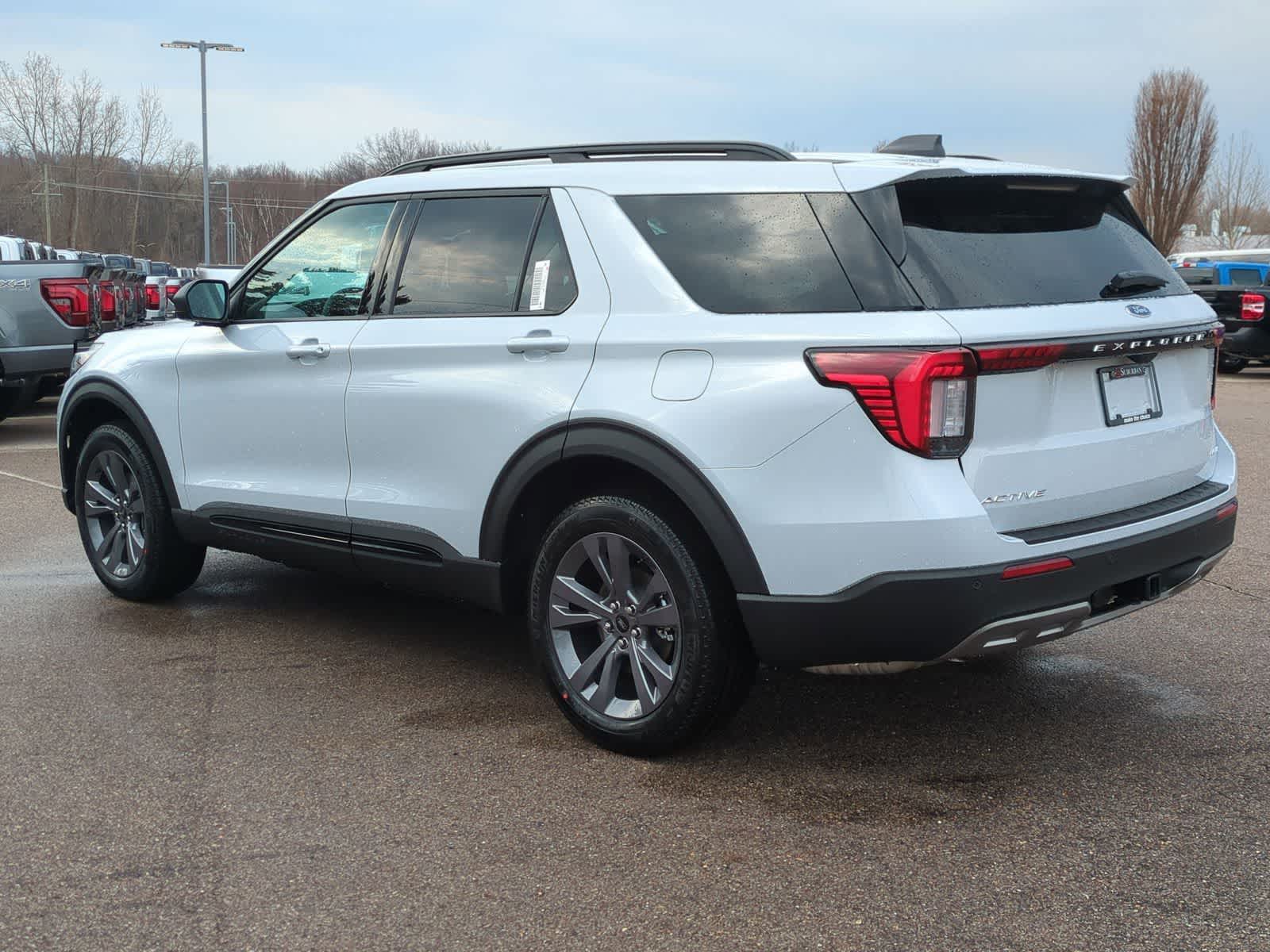 Thumbnail: 2026 Ford Explorer - 6
