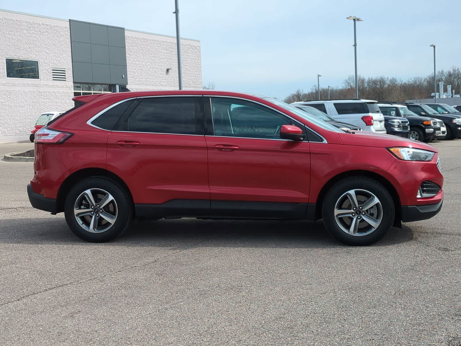 Thumbnail: 2023 Ford Edge - 9