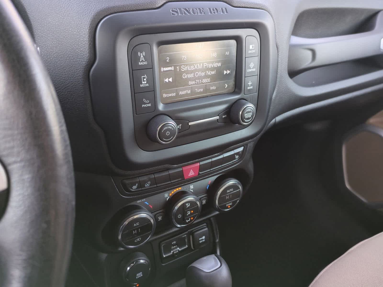 Thumbnail: 2015 Jeep Renegade - 27