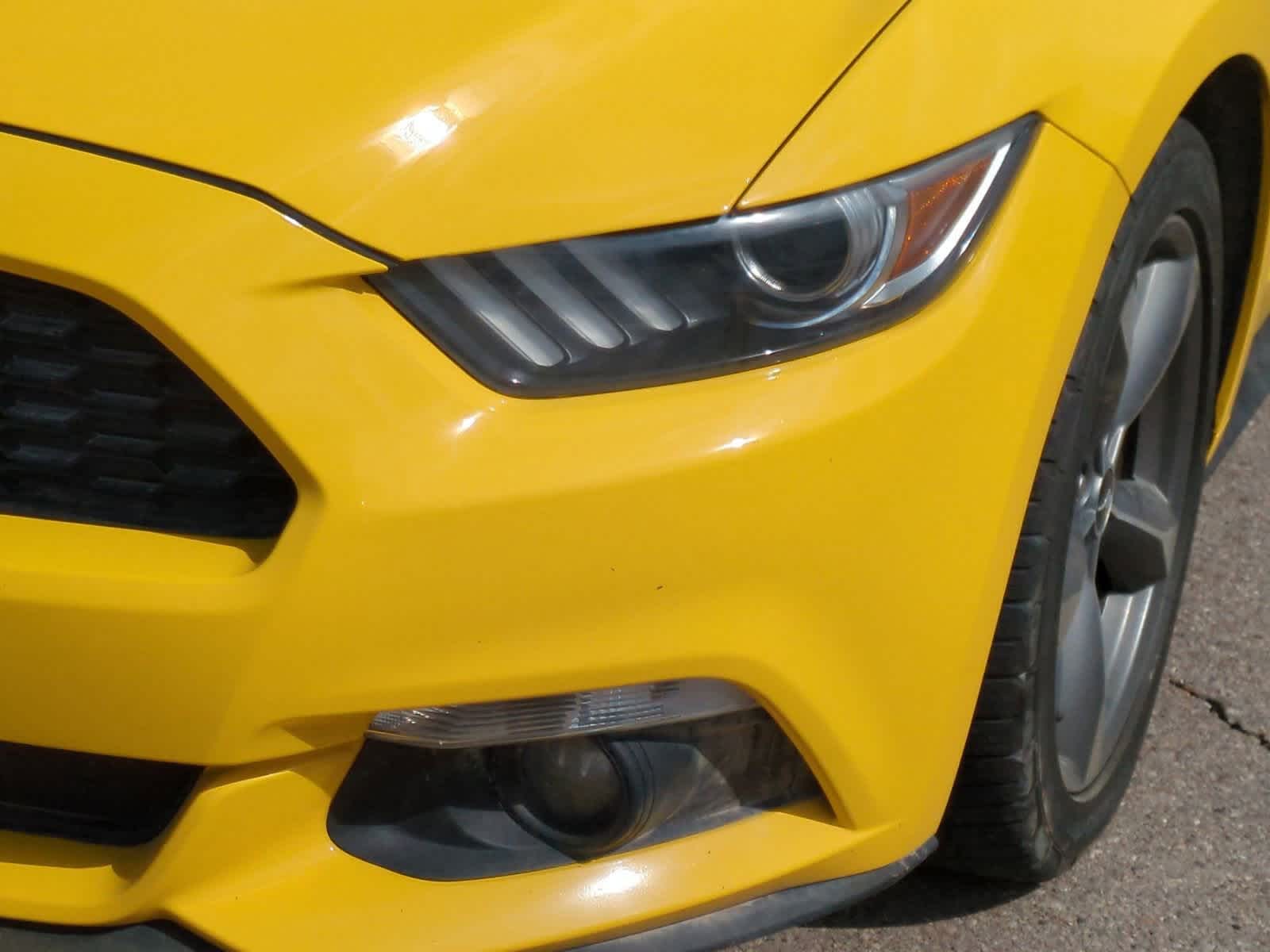 2015 Ford Mustang  11