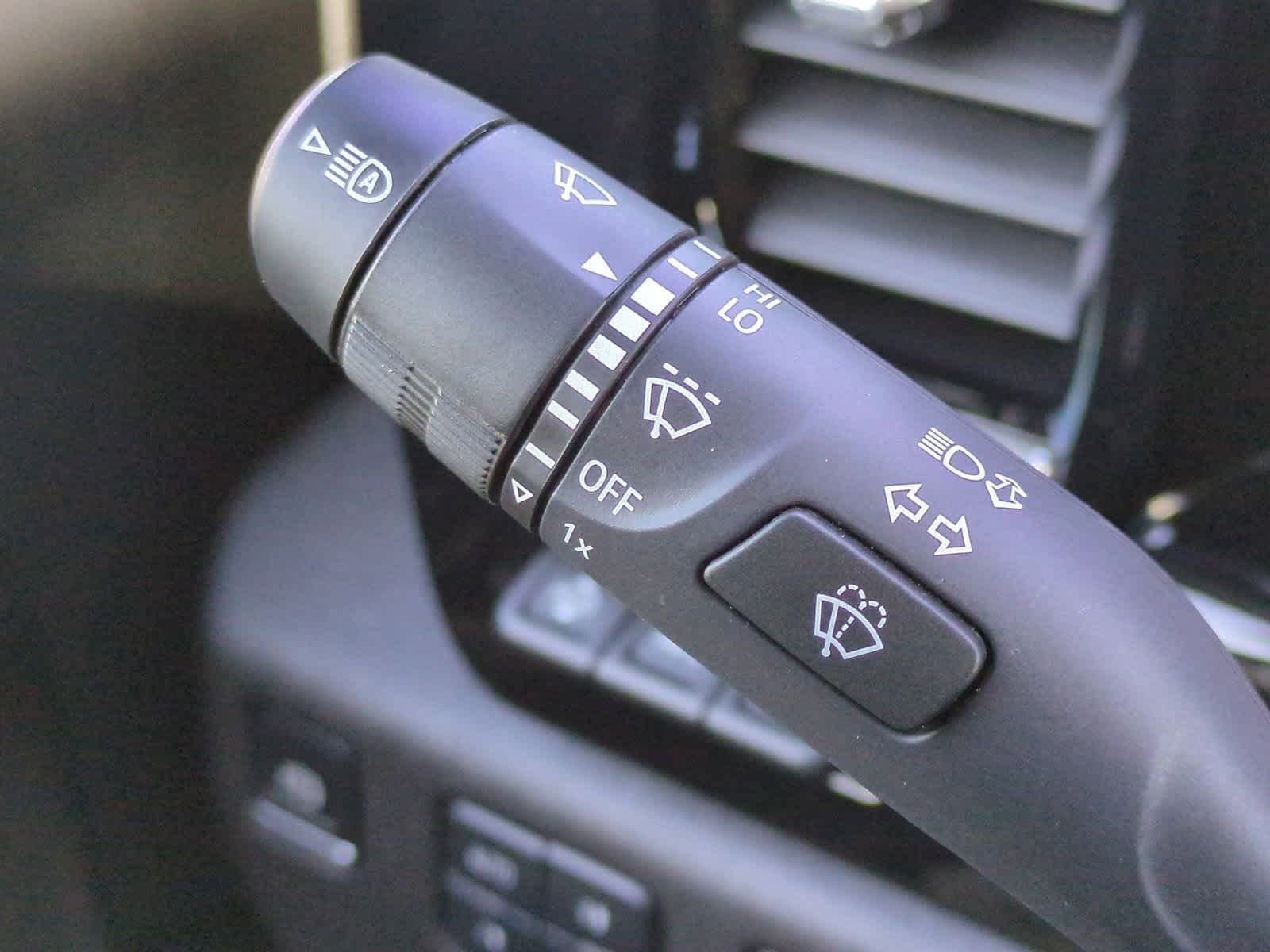 Thumbnail: 2025 Chevrolet Silverado 3500 - 27