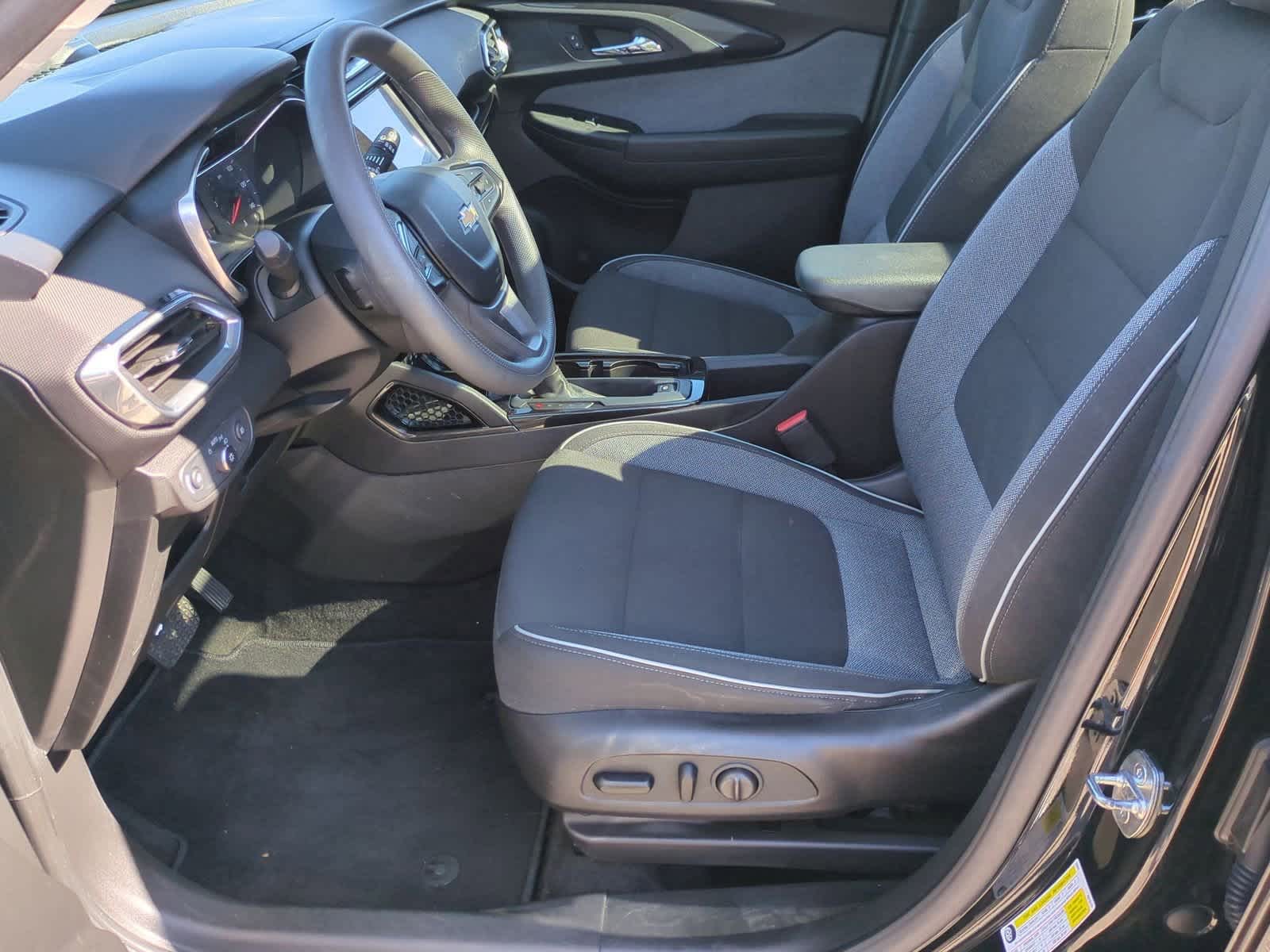 Thumbnail: 2021 Chevrolet TrailBlazer - 16