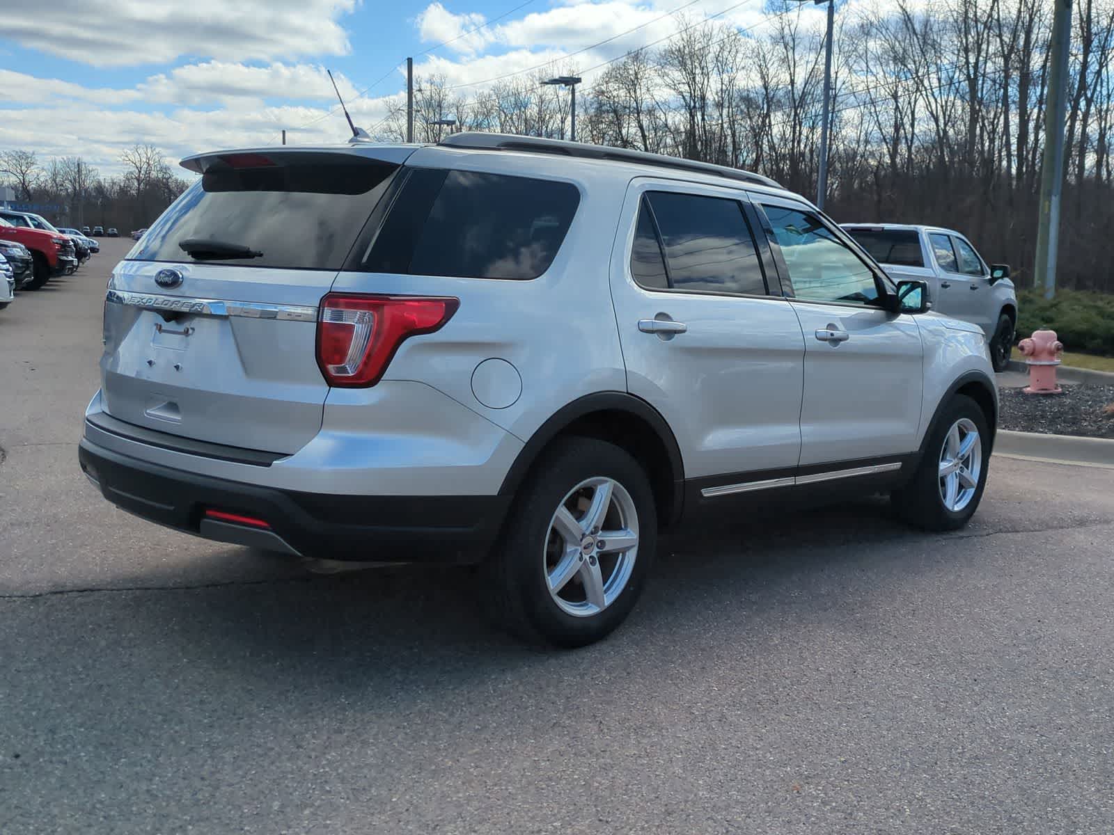 Thumbnail: 2019 Ford Explorer - 8