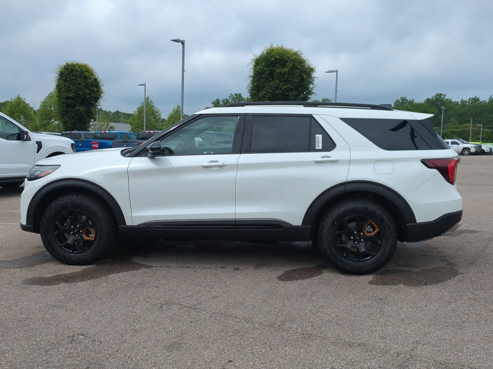 Thumbnail: 2026 Ford Explorer - 5