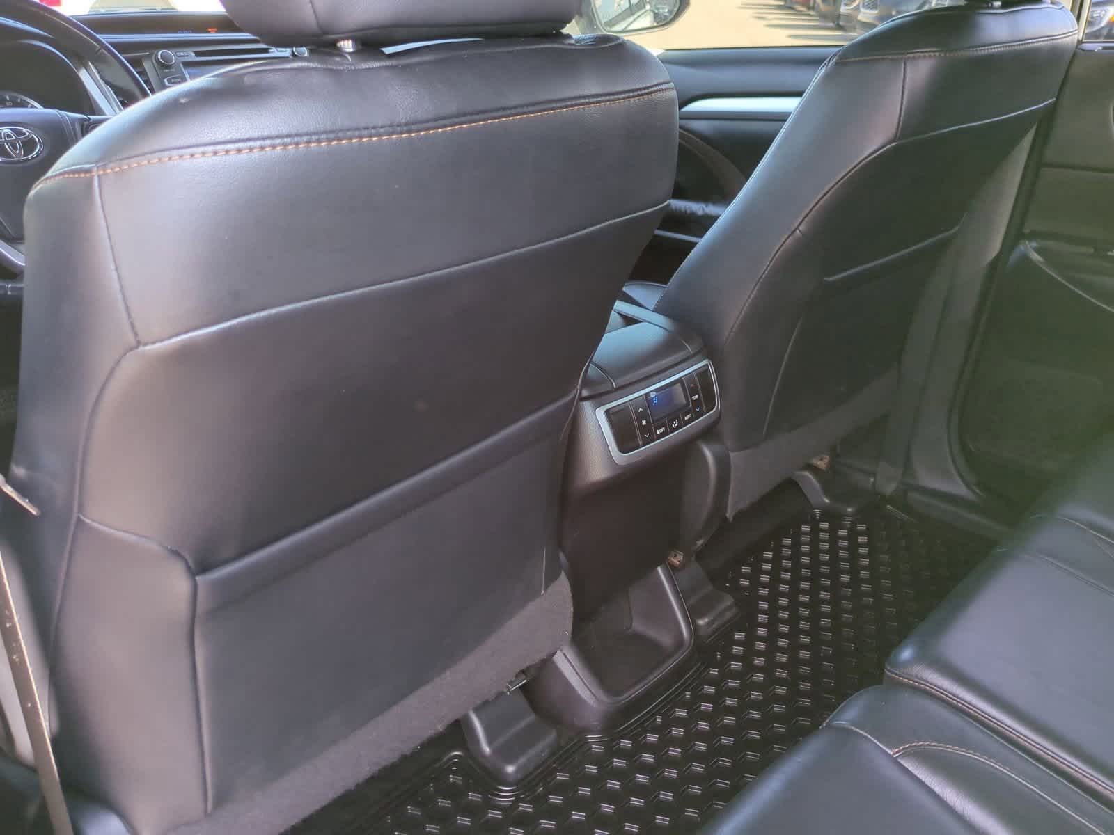 Thumbnail: 2014 Toyota Highlander - 18