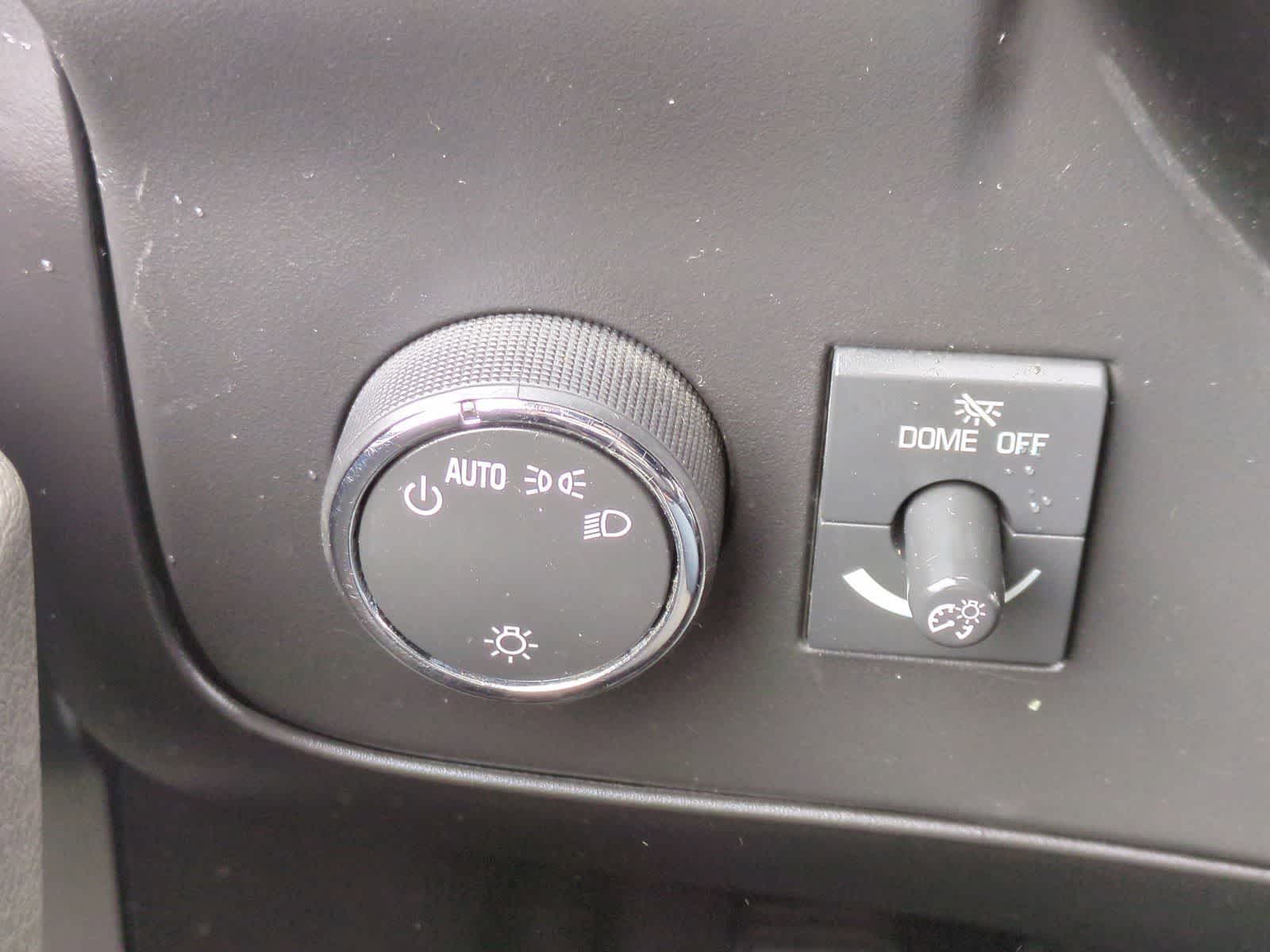 Thumbnail: 2013 GMC Savana - 21