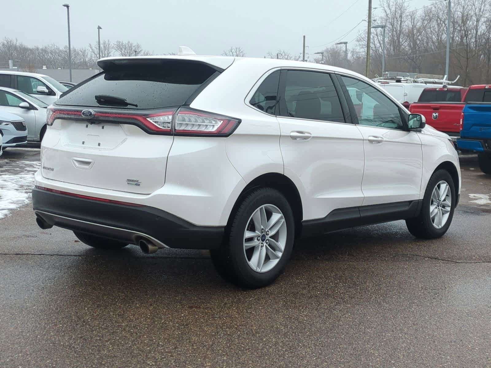 Thumbnail: 2017 Ford Edge - 8