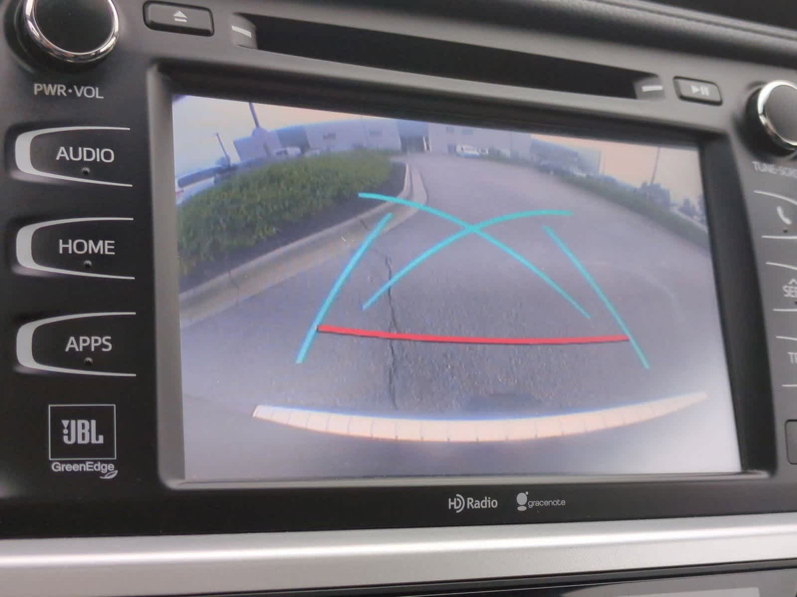 Thumbnail: 2015 Toyota Highlander - 30