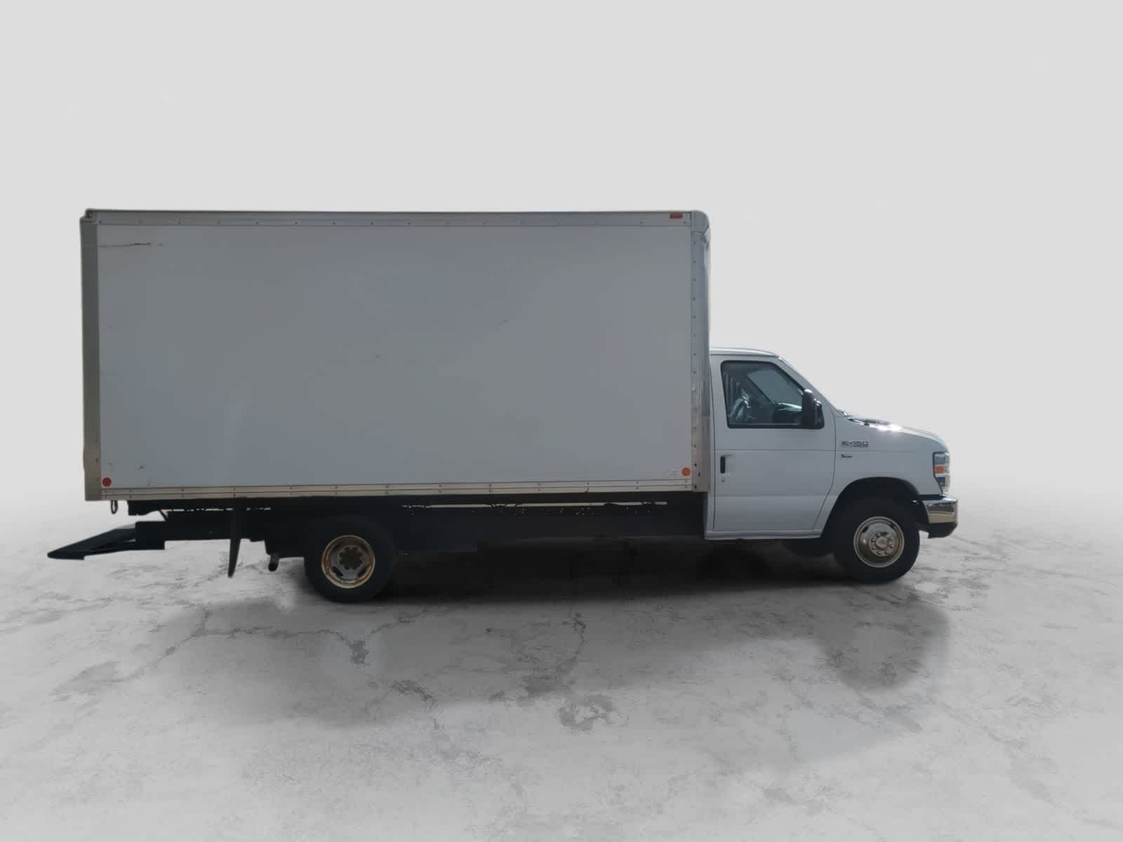 Thumbnail: 2016 Ford Econoline - 9