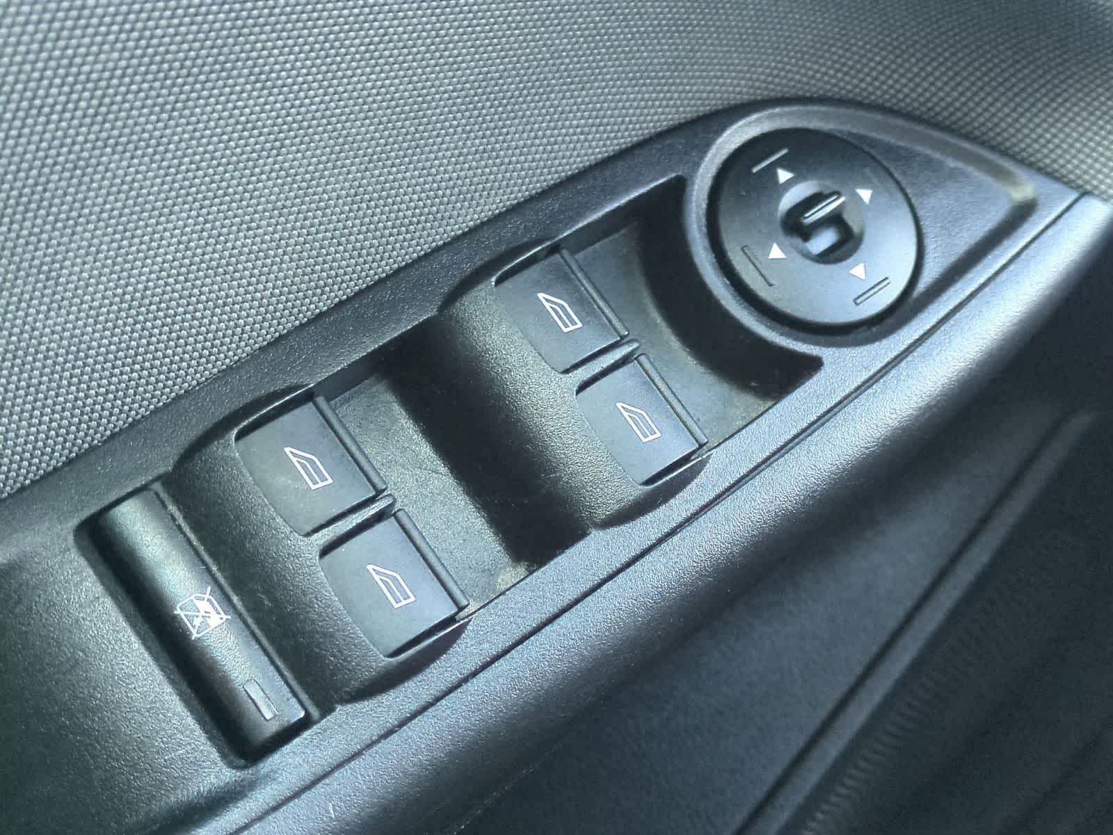 Thumbnail: 2014 Ford Focus - 30