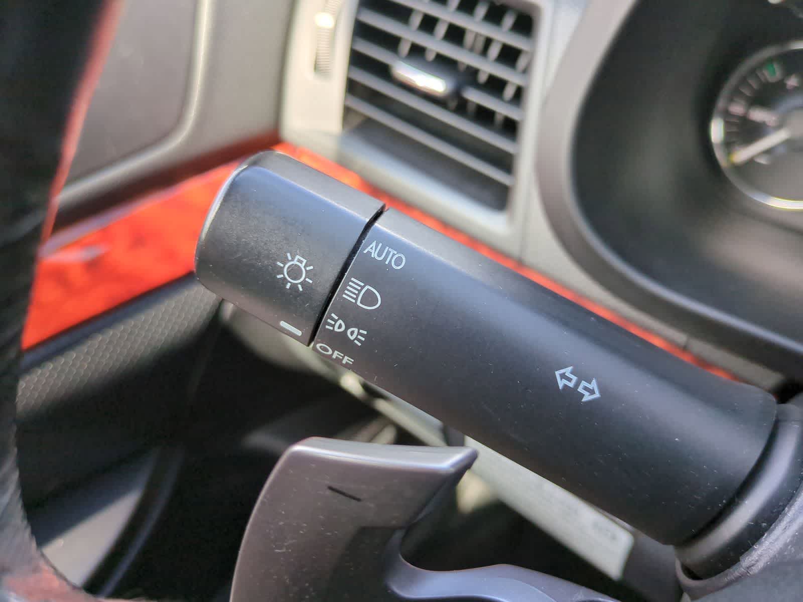 Thumbnail: 2010 Subaru Legacy - 28