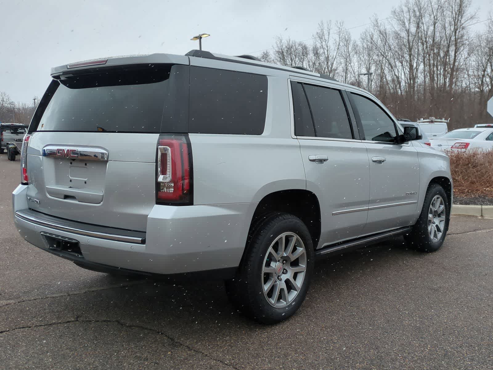 Thumbnail: 2017 GMC Yukon - 8