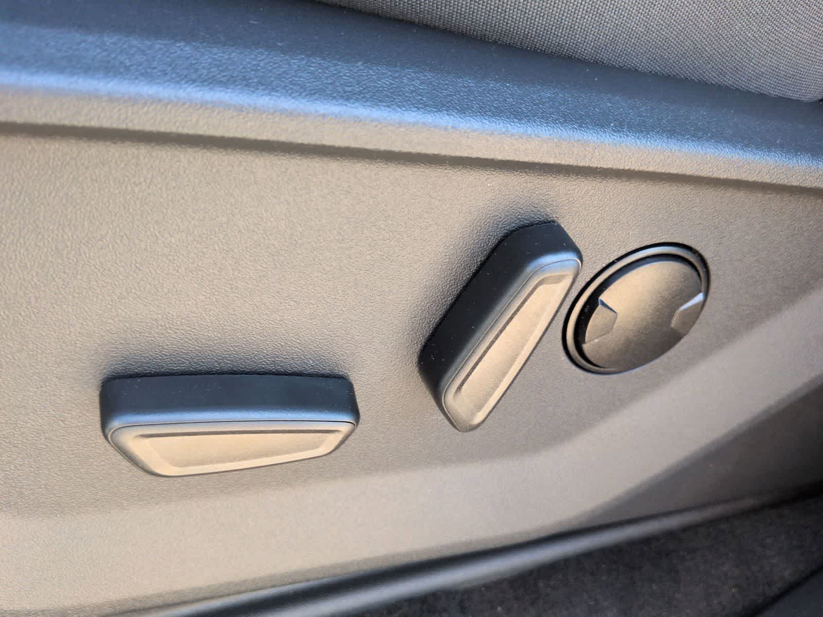 Thumbnail: 2026 Ford Expedition - 16