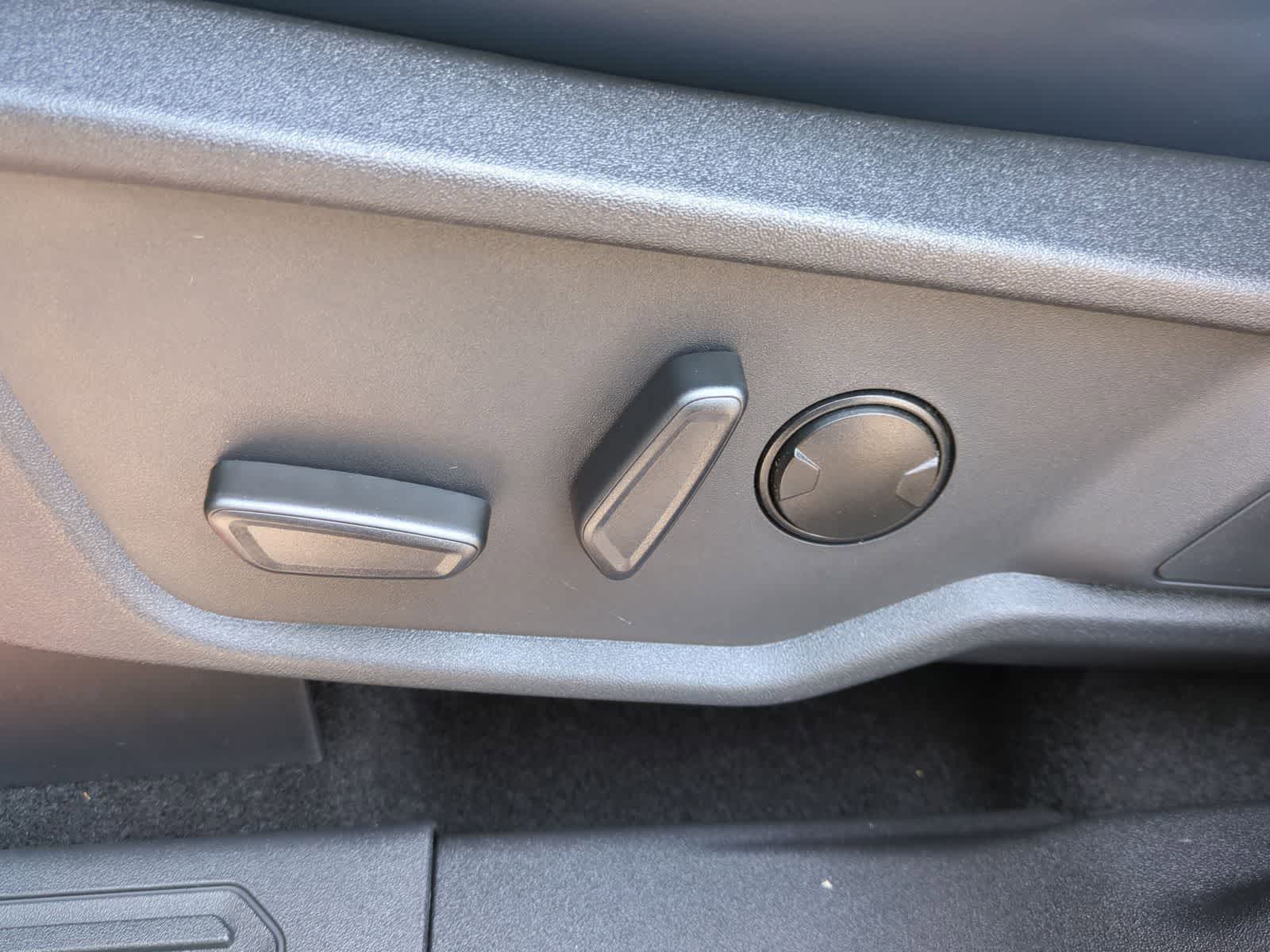 Thumbnail: 2025 Ford Bronco - 16