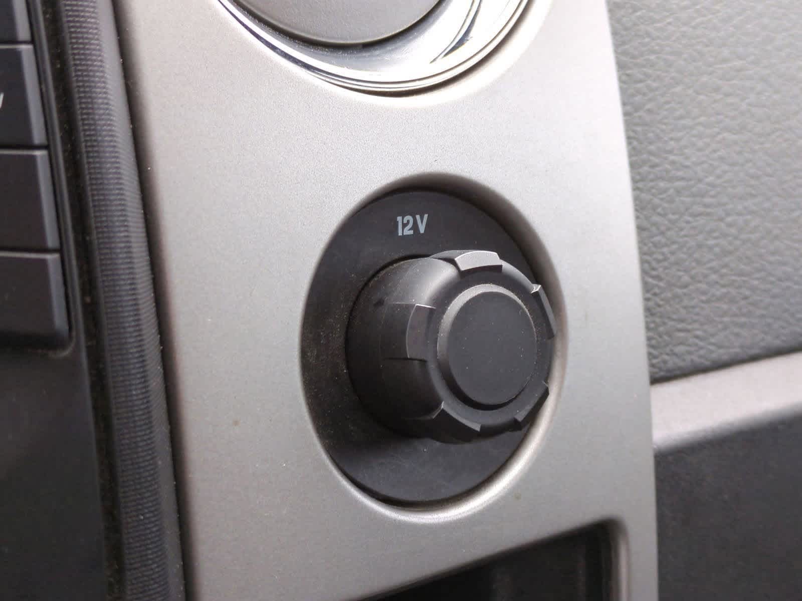 2013 Ford F-150 XLT 28