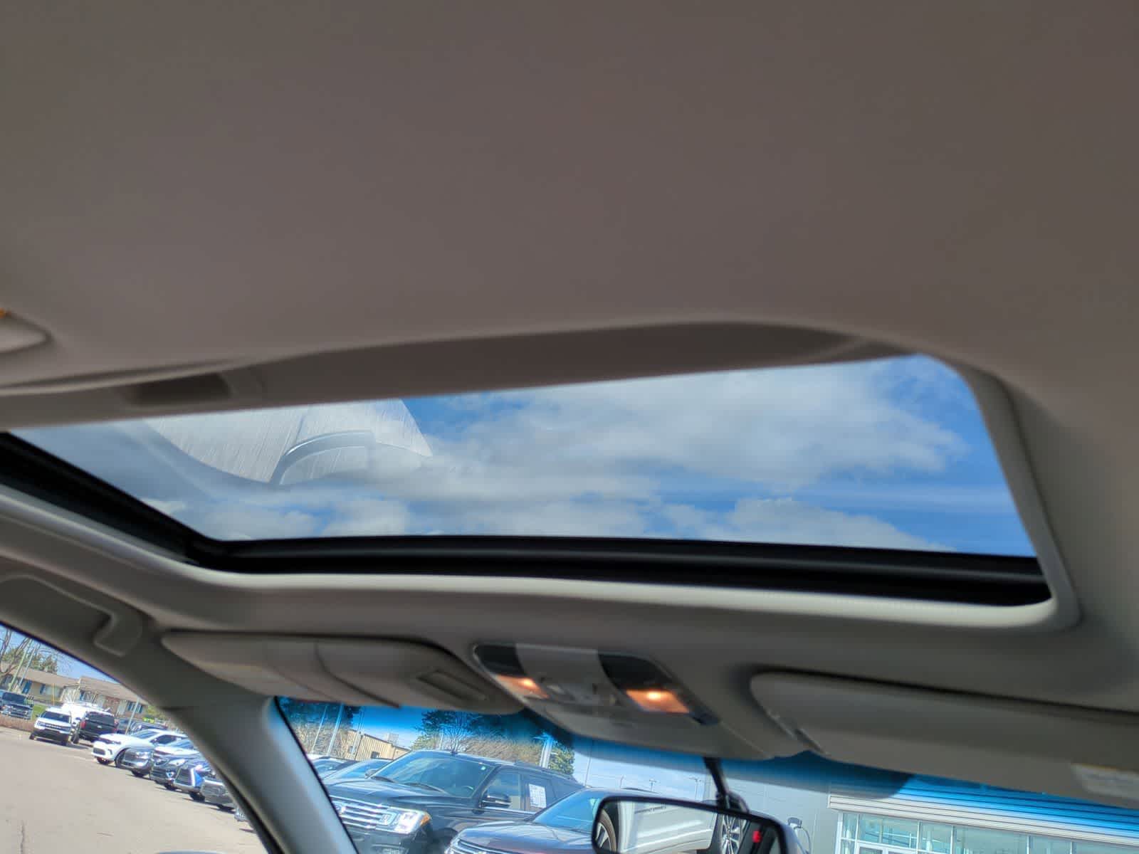 Thumbnail: 2010 Subaru Legacy - 22