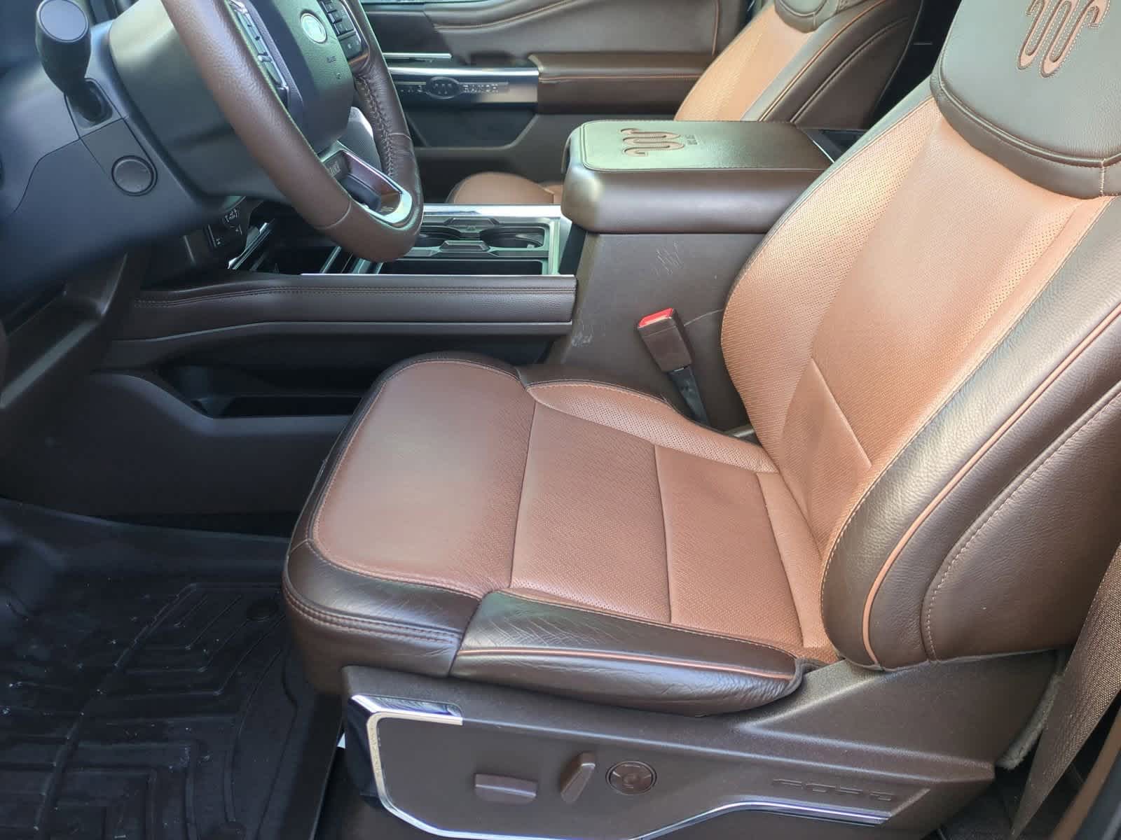 Thumbnail: 2024 Ford Econoline - 15