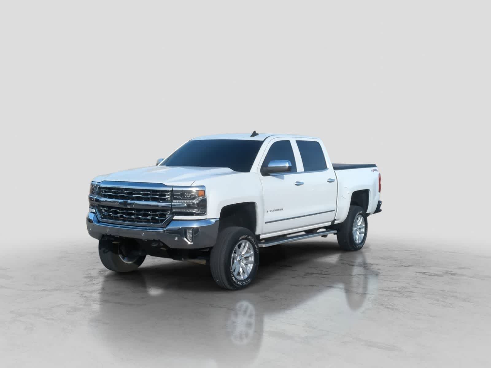 Thumbnail: 2017 Chevrolet Silverado 1500 - 4