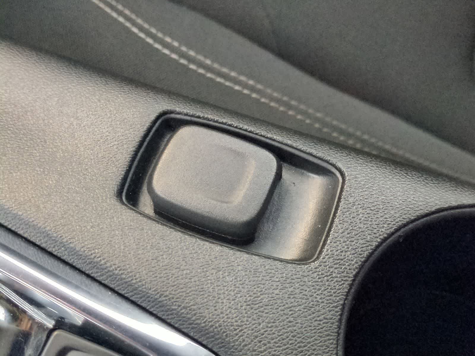 Thumbnail: 2022 Chevrolet Camaro - 29