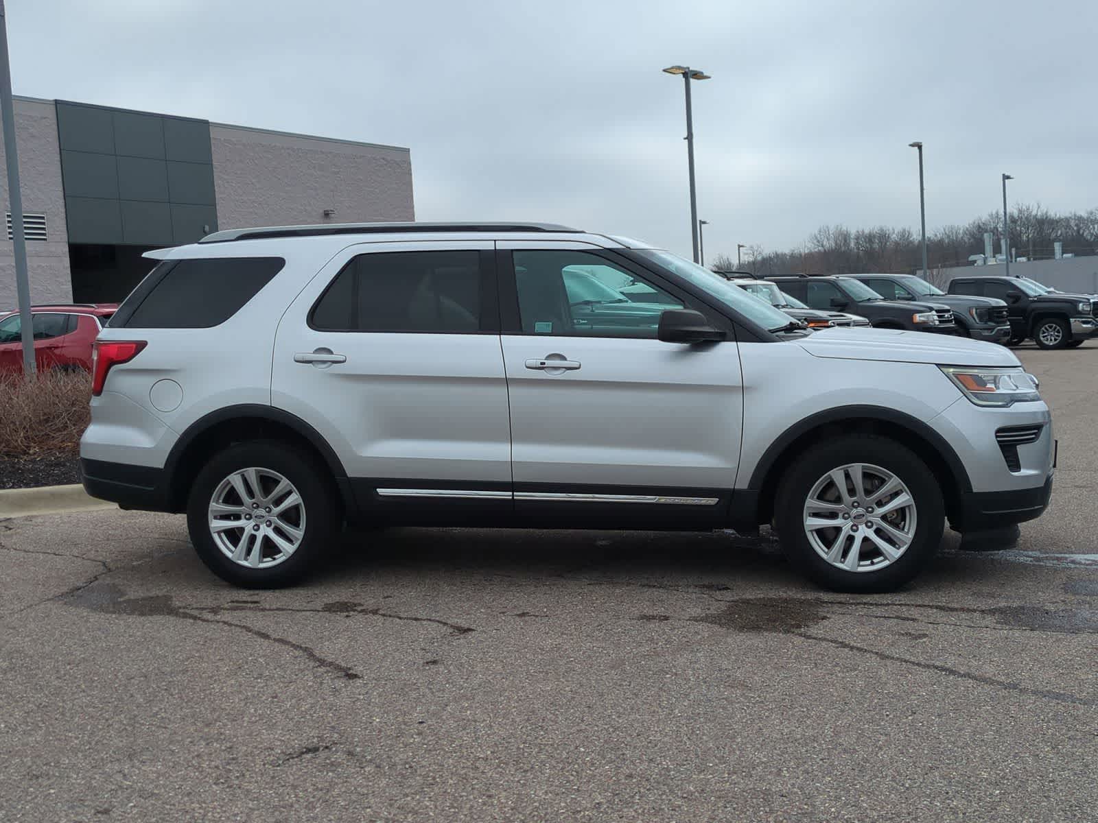 Thumbnail: 2018 Ford Explorer - 9