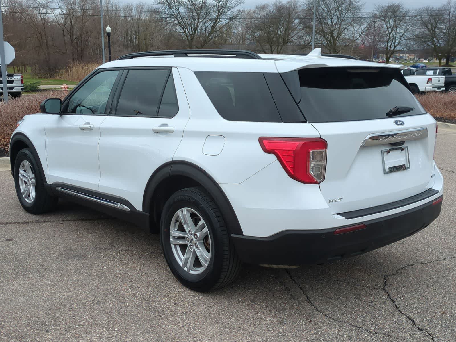 Thumbnail: 2020 Ford Explorer - 6