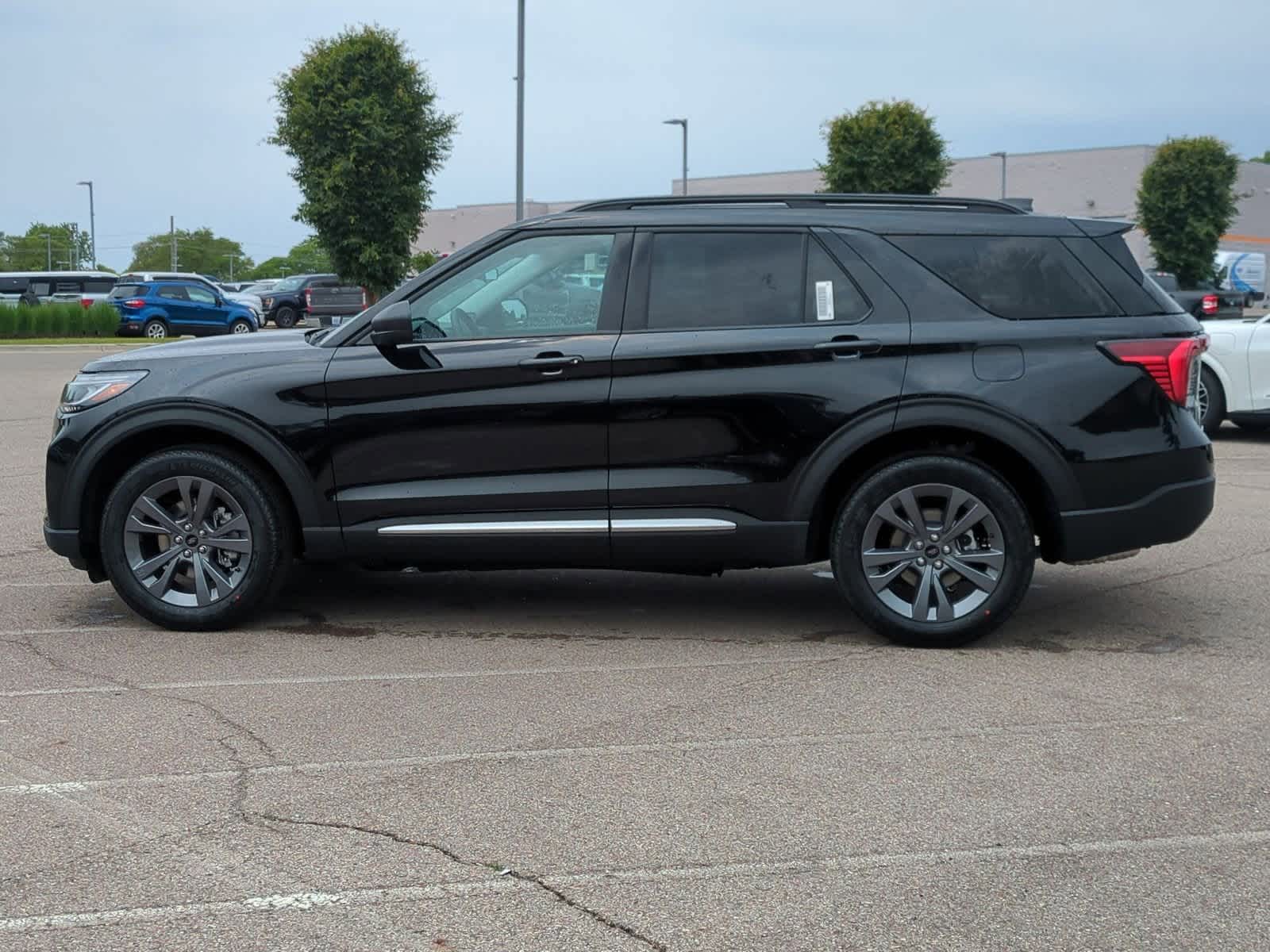 2025 Ford Explorer Active 5