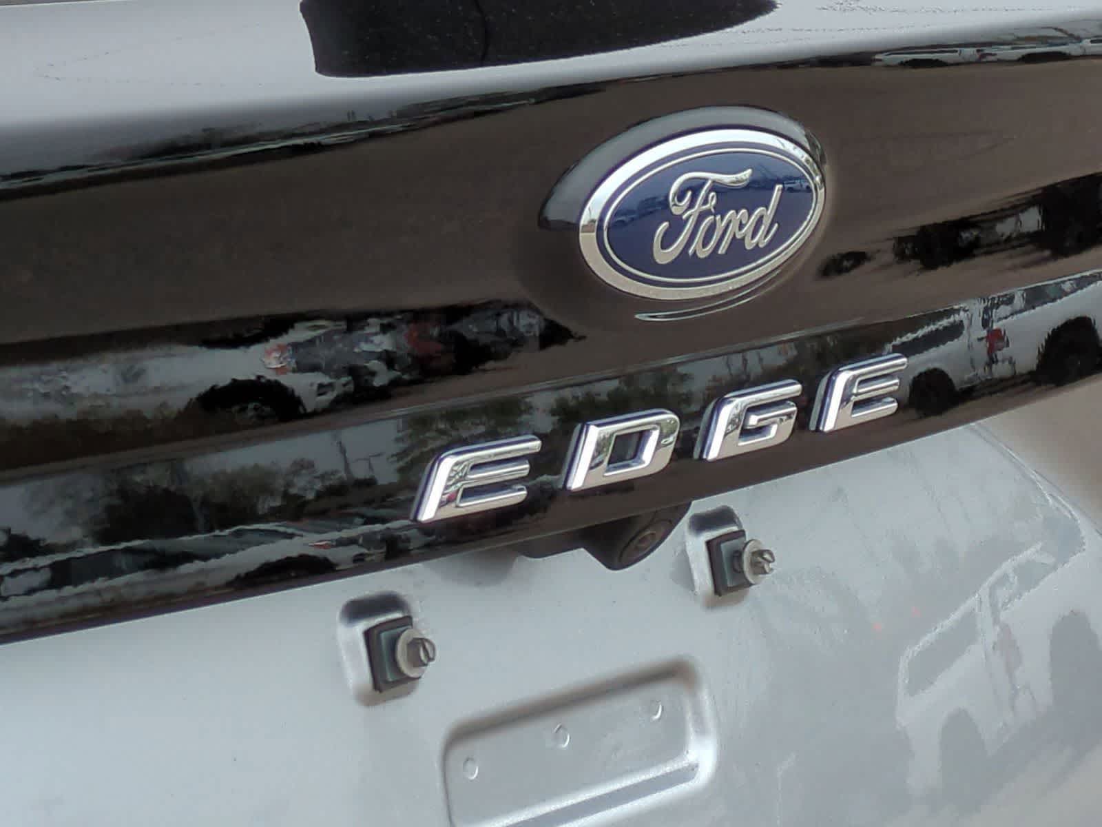 Thumbnail: 2023 Ford Edge - 13
