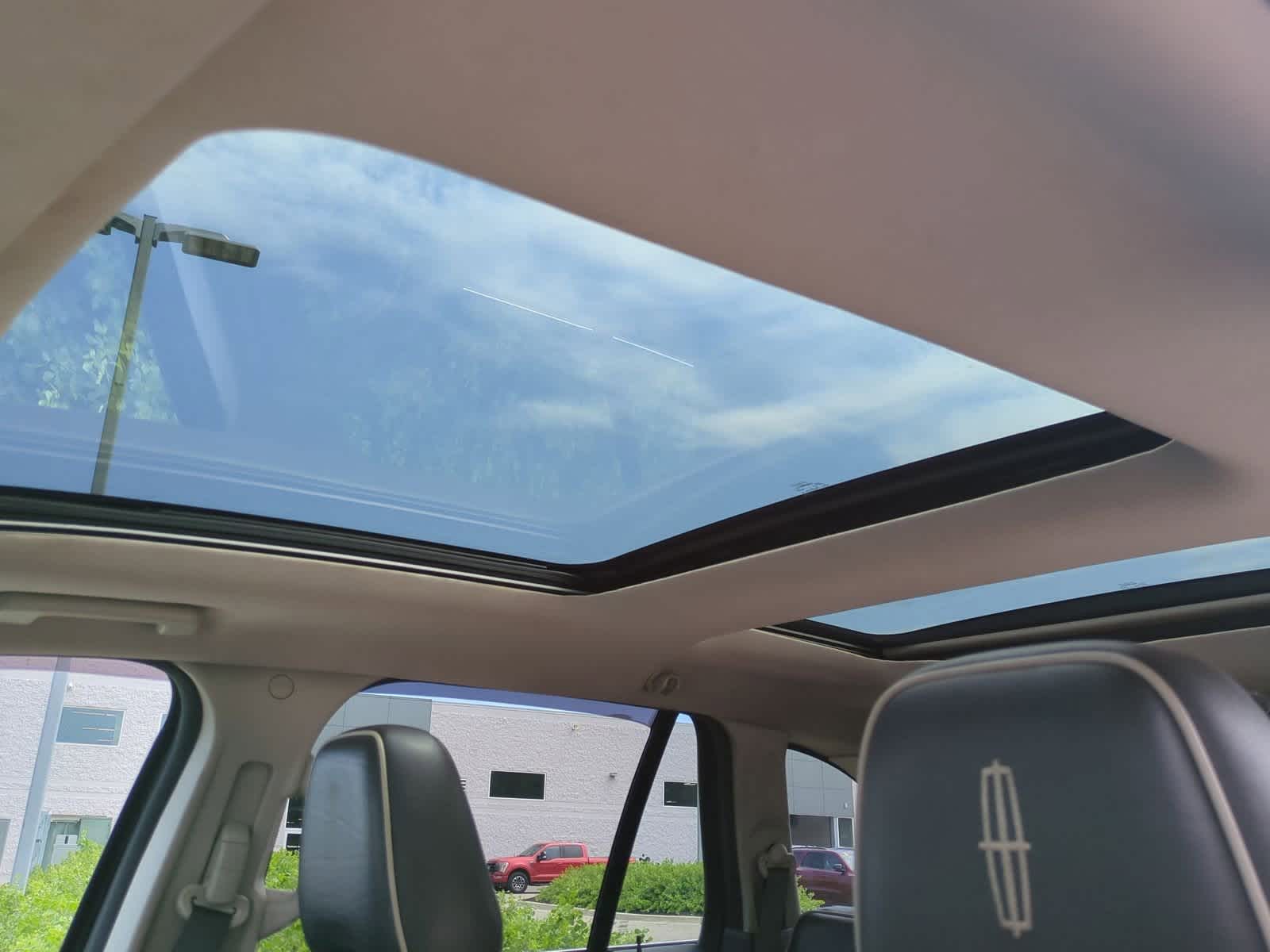 Thumbnail: 2009 Lincoln MKX - 19