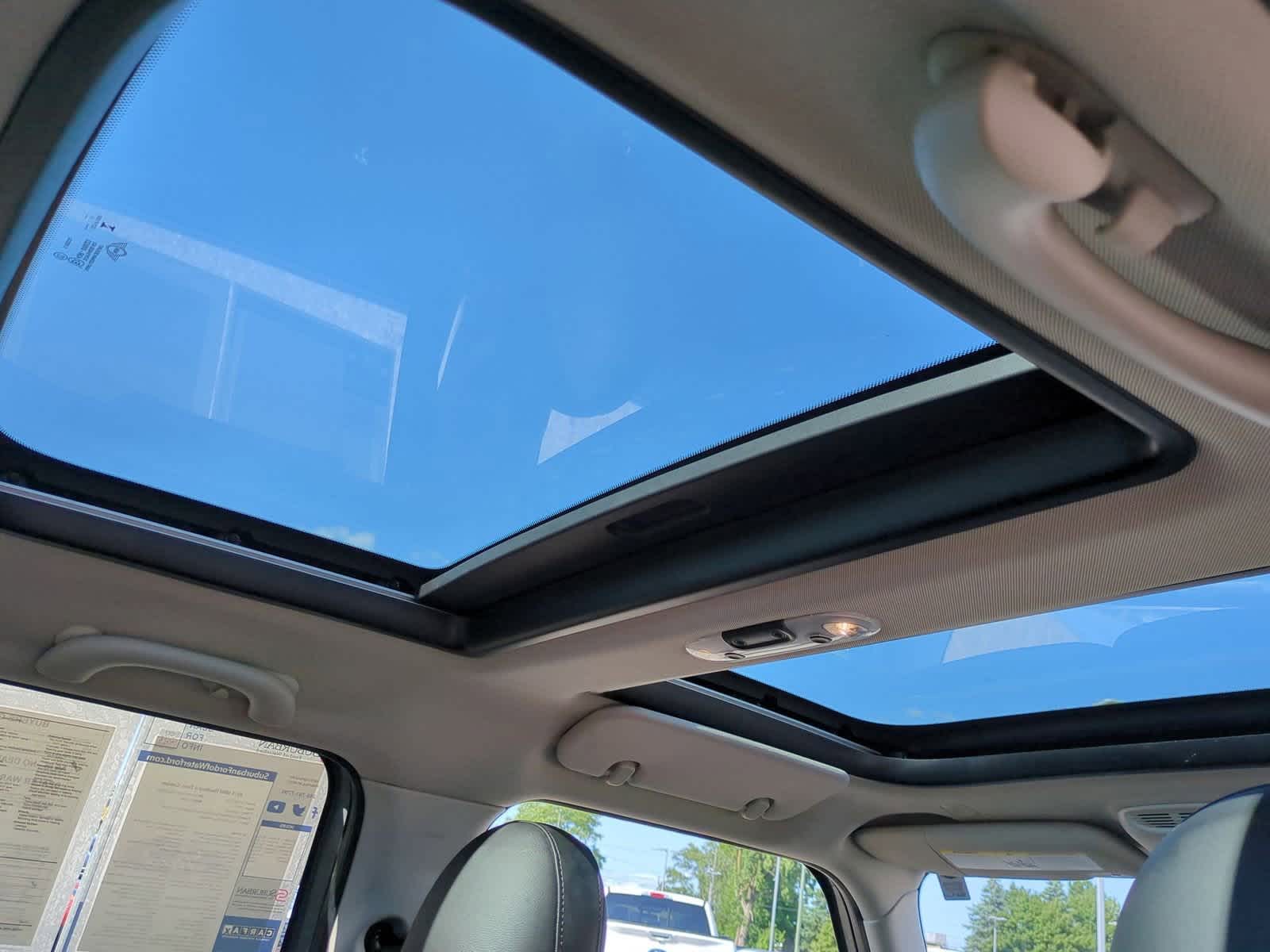 Thumbnail: 2019 MINI Cooper Hardtop - 22
