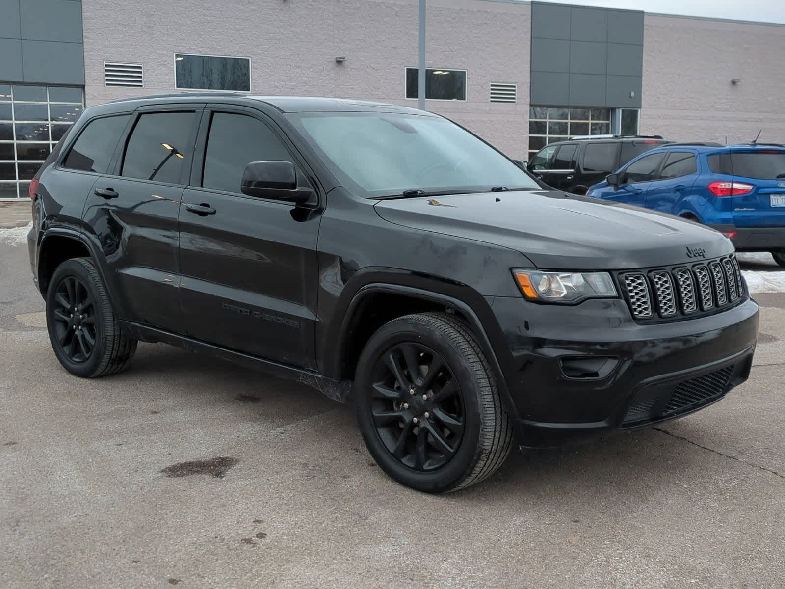 Thumbnail: 2020 Jeep Grand Cherokee - 2