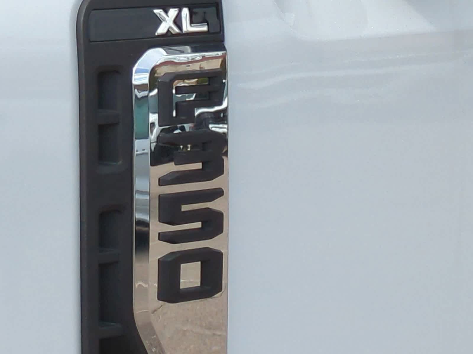 Thumbnail: 2025 Ford Econoline - 13