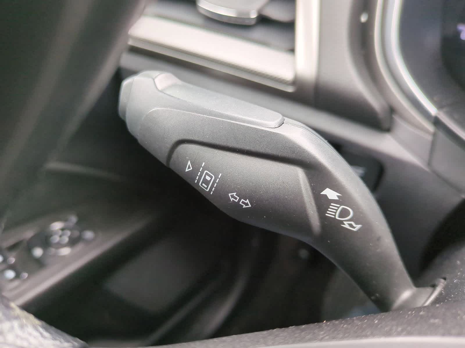 Thumbnail: 2020 Ford Fusion - 26