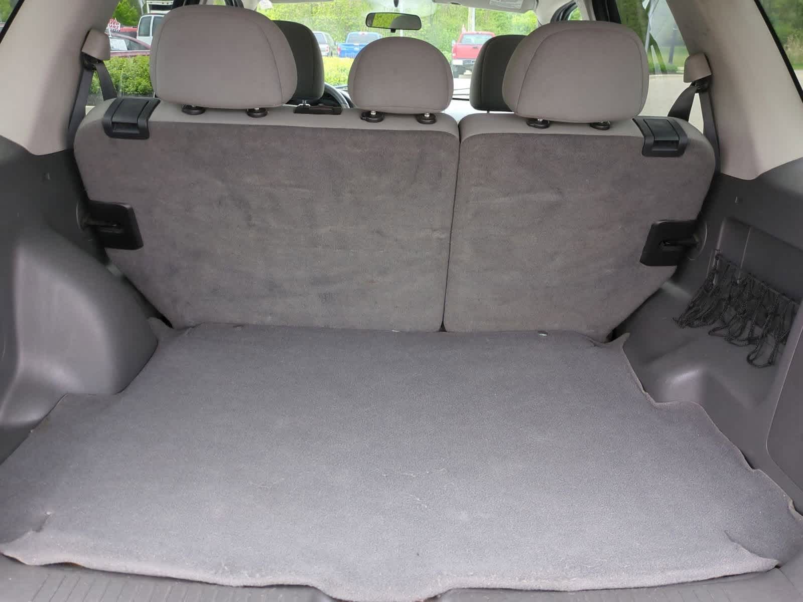 Thumbnail: 2005 Ford Escape - 32